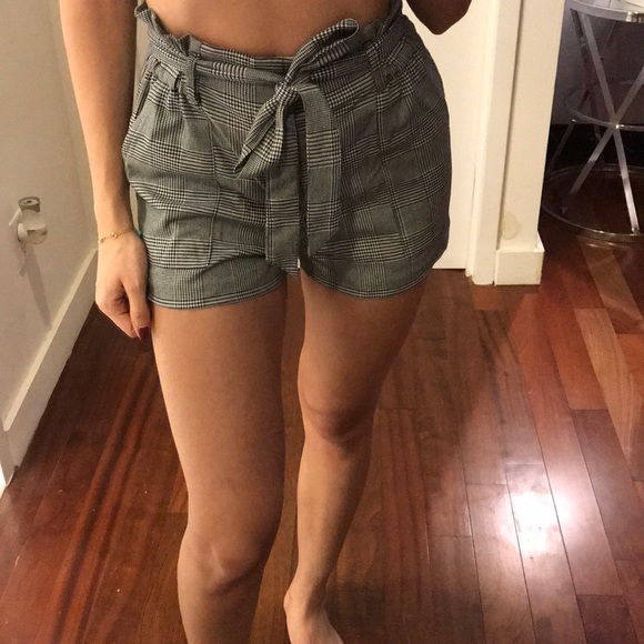 Zara Plaid Shorts - Picture 3 of 3